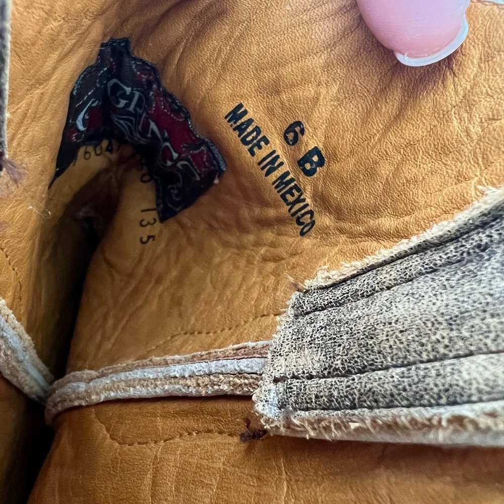 The most amazing cowboy boots by Old Gringo. Worn twice. - Picture 3 of 3